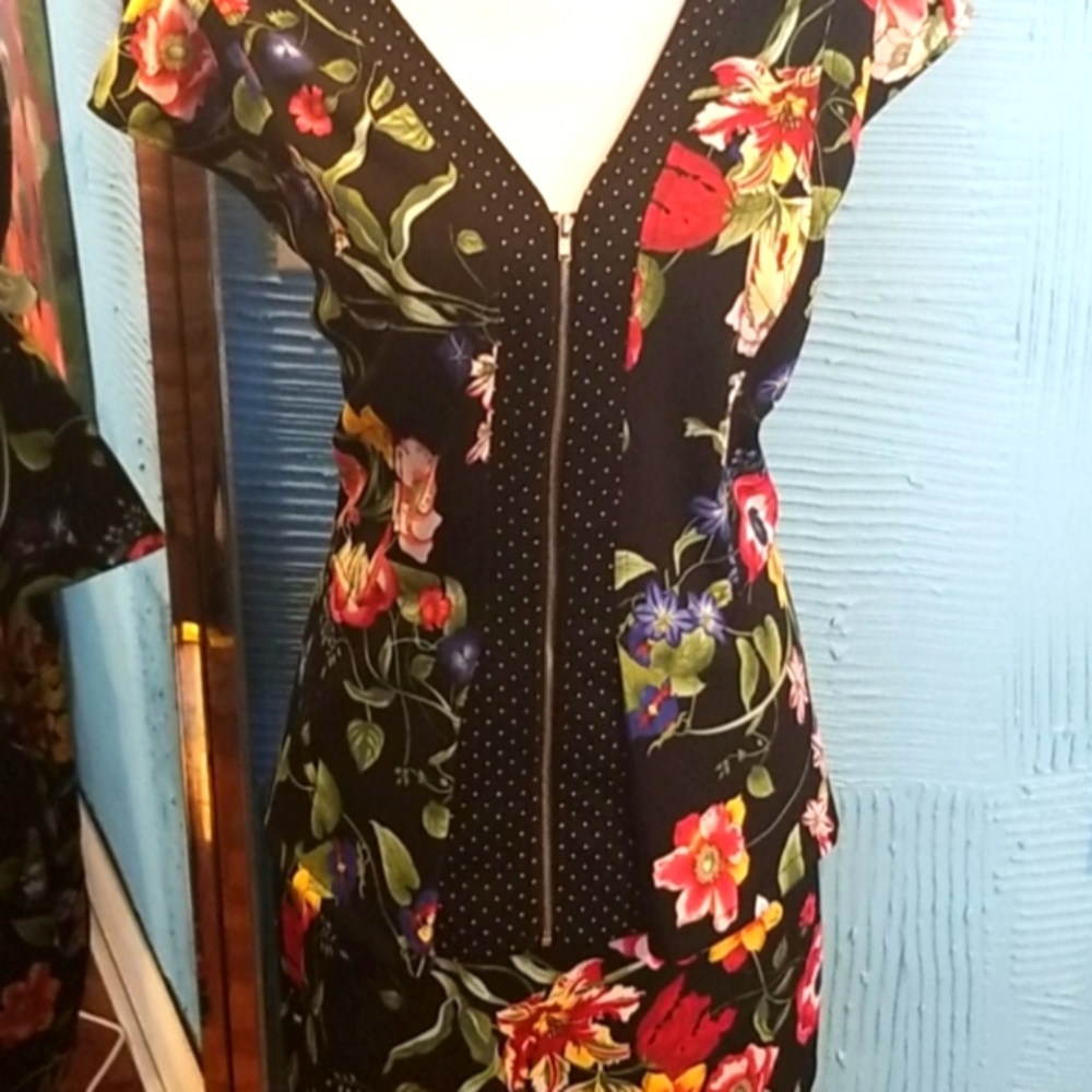 NWT,Beautiful,Tropical,Floral, 2-piece,Coordinated Pencil Skirt & Vest Set🌺